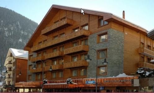 Le Petit Cervin Otel Zermatt Dış mekan fotoğraf A typical hotel in Les Saisies