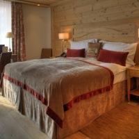 Le Petit Cervin Otel Zermatt Dış mekan fotoğraf A bed